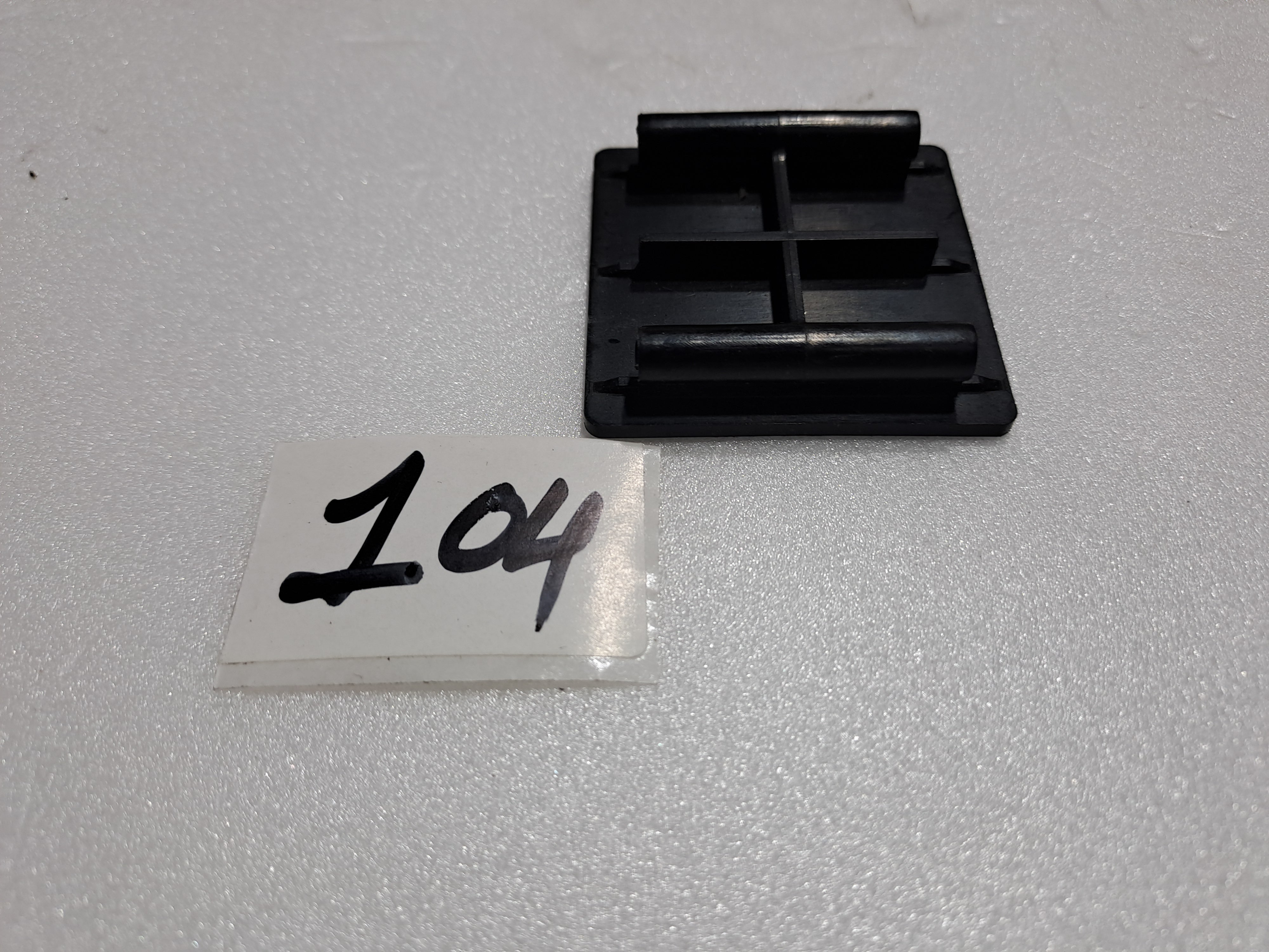 JR VIBE 50 NITRO HELICOPTER GYRO TRAY PART NO.-961187 PRE OWNED QUALITY