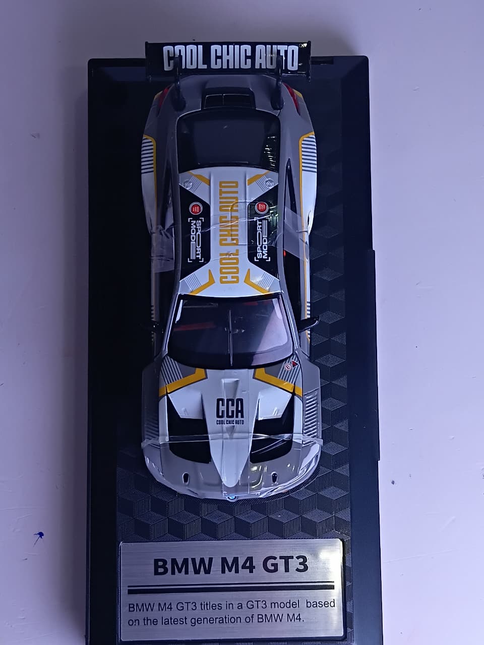 CCA 1:32 BMW M4 GT3 DIECAST MODEL  88715A CAR