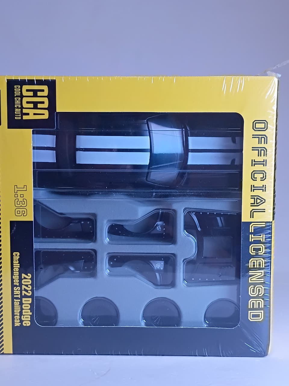 CCA DODGE 2022 CHALLENGER SRT JAILBREAK 2 IN 1 DIE CAST MODEL 8873S3 1:36 BLACK / WHITE
