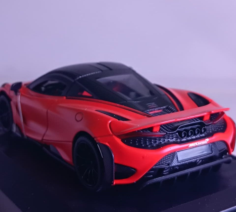 CCA MCLAREN 765LT 1:31 DIECAST MODEL 88709A RED
