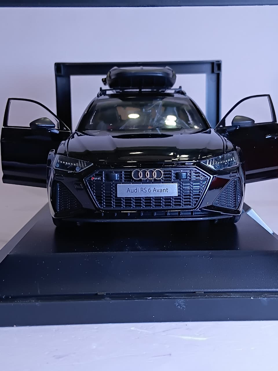 1:18 H1152 DIE CAST AUDI RS 6 AVANT MODEL BLACK