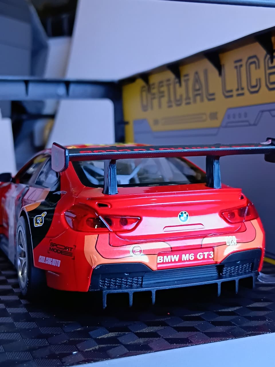 CCA BMW M6 GT3 1/24 SCALE 68268K RED DIECAST MODEL