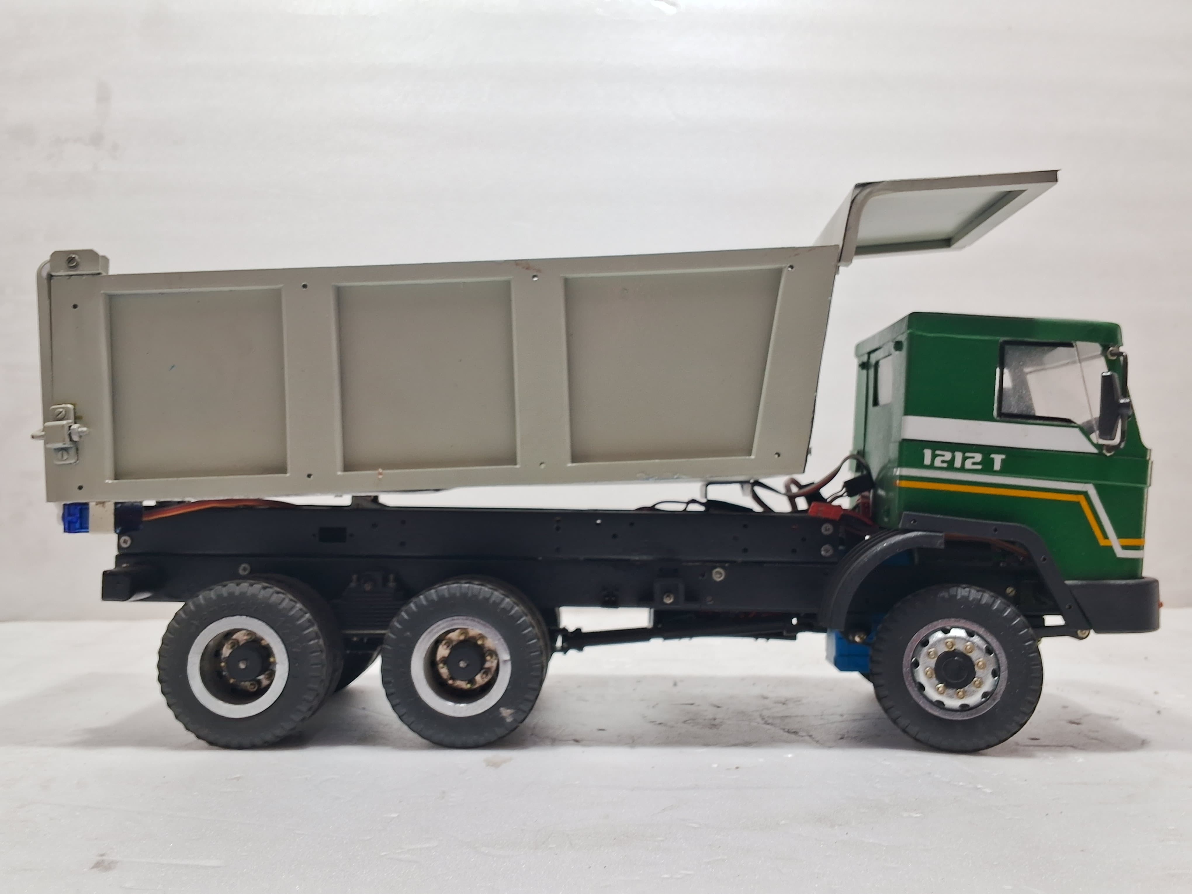 MAK TRUCK TIPPER QUALITY PRE-OWNED 25% OFF