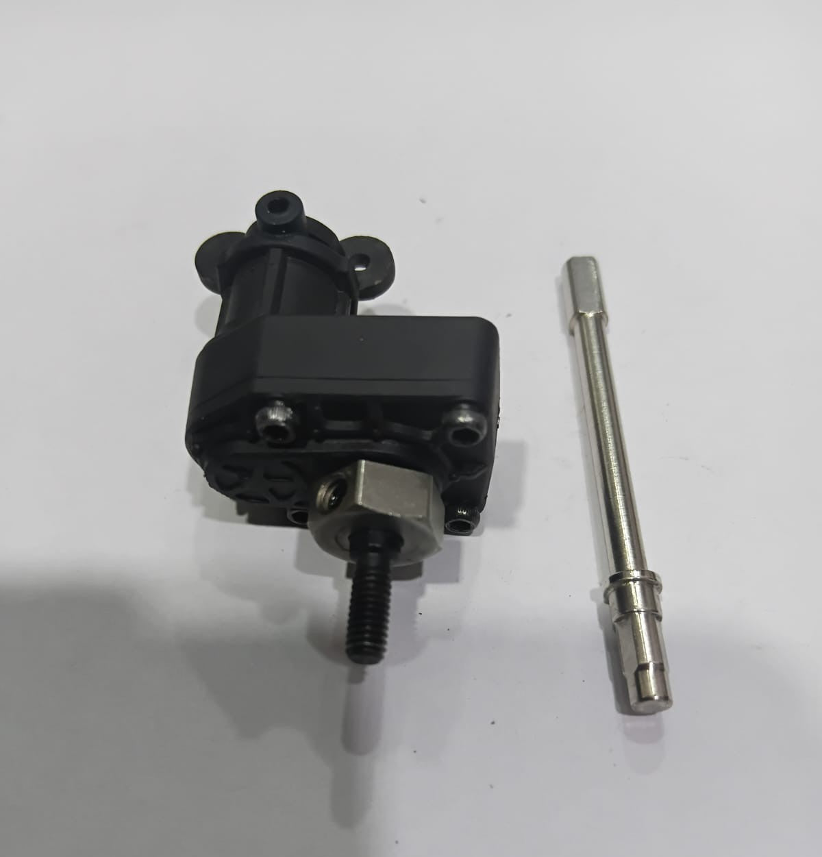 MJX HYPER GO H12Y+ (PLUS) LEFT REAR PORTAL AXLE ASSEMBLY (P12YSB02)