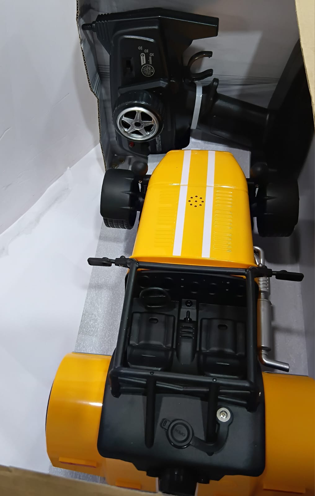 MZ YY2035 1/12 2.4GHZ R/C DIECAST SPRAY RACING CAR YELLOW COLOR