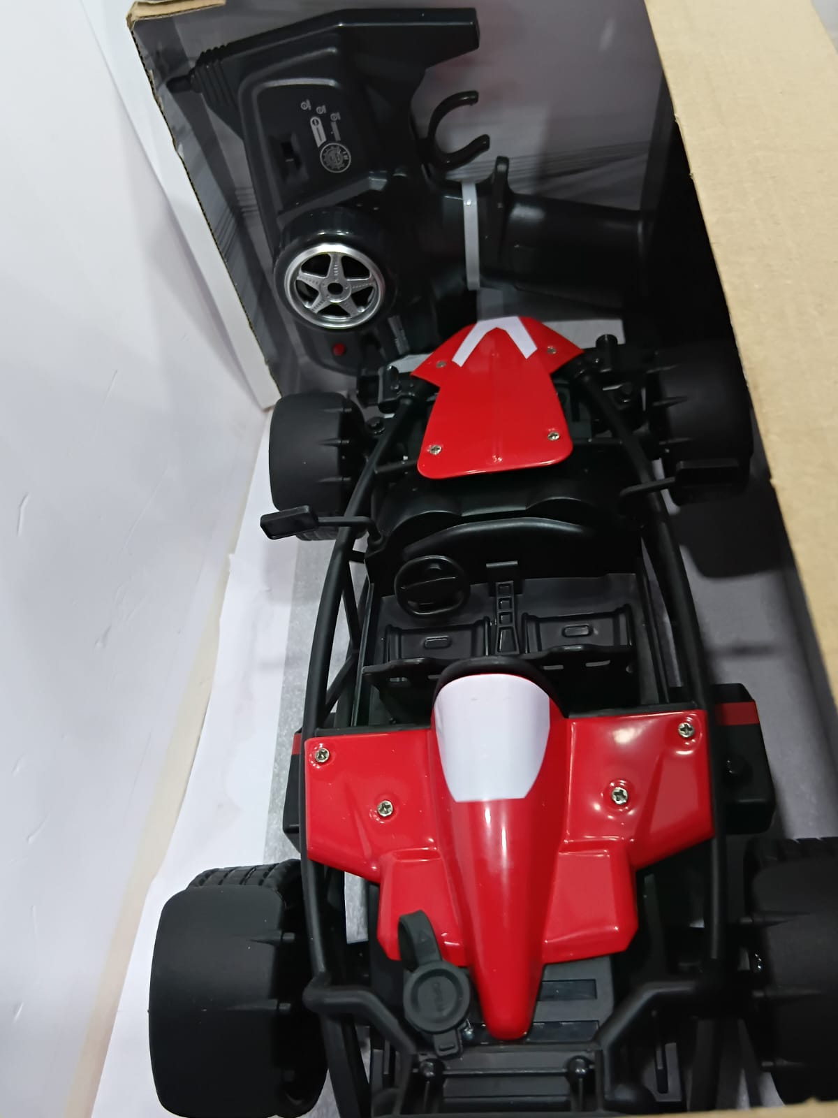 MZ YY2033 1/12 2.4GHZ R/C DIECAST SPRAY RACING CAR RED COLOR