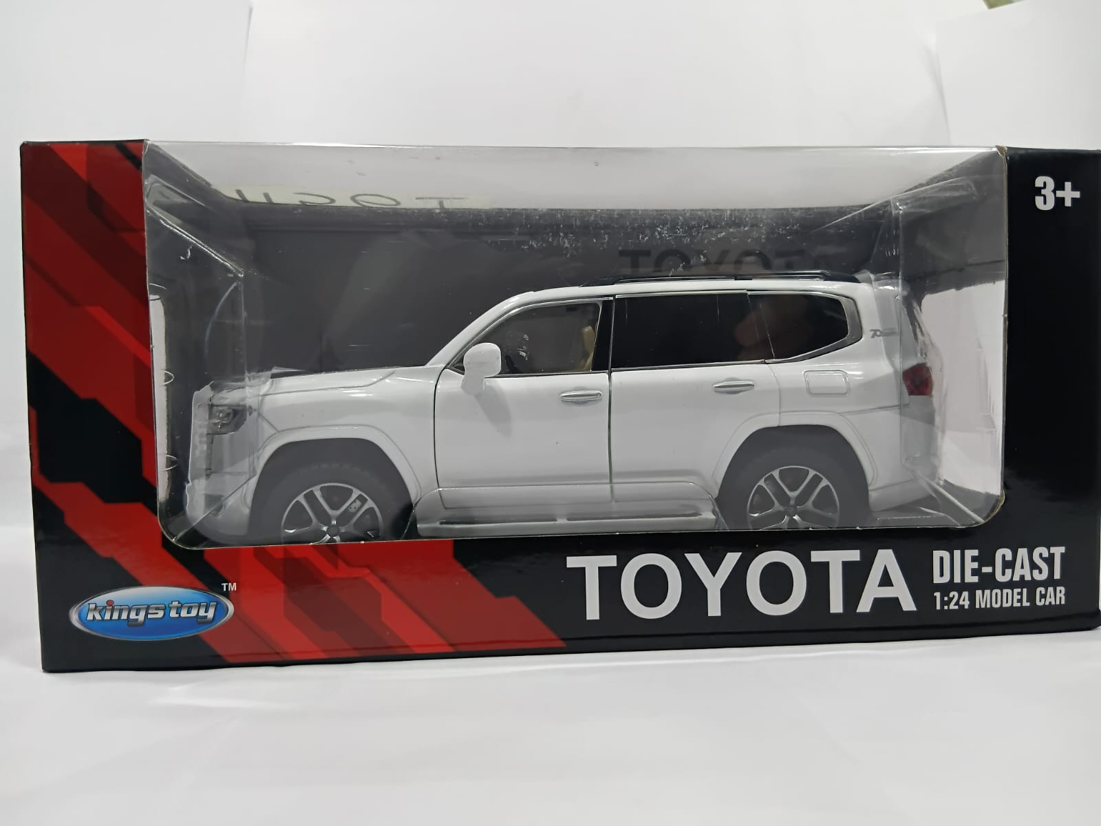 TOYOTA H08222C 1/24 LIGHT MUSIC WITH PULL BACK FUNCTION DIECAST MODEL CAR WHITE COLOR