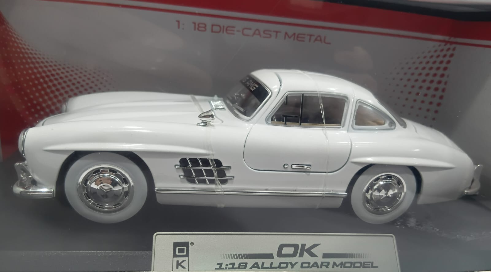 ALLOY CAR MERCEDES-BENZ 300 SL AMG 1:18 OPENING DOORS AND LIGHT WITH SOUND FUNCTION DIE-CAST MODEL