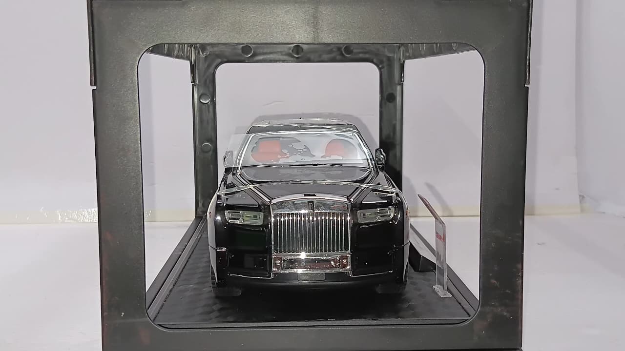 CHE ZHI CZ1802B ATOMIZER 1:18 DIE-CAST SIMULATION SOUND AND LIGHT PULL BACK SERIES BLACK