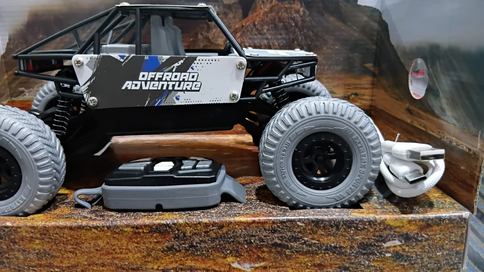 MIRANA DUSTER WATCH REMOTE 2WD, SCALE 1:20, ALL TERRAIN VEHICLE L, 2.4 GHZ RANGE, 1200 MAH BATTERY, C-TYPE RECHARGEABLE BATTERY, 1.5*POWERFULL BOOST (SILVER)