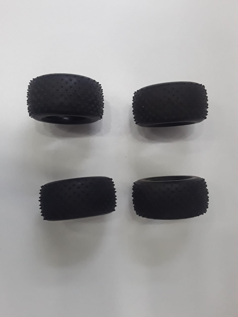 Rc Car Tires (2Pcs) Towc9100 Set J Spike-Quality Pre Owned