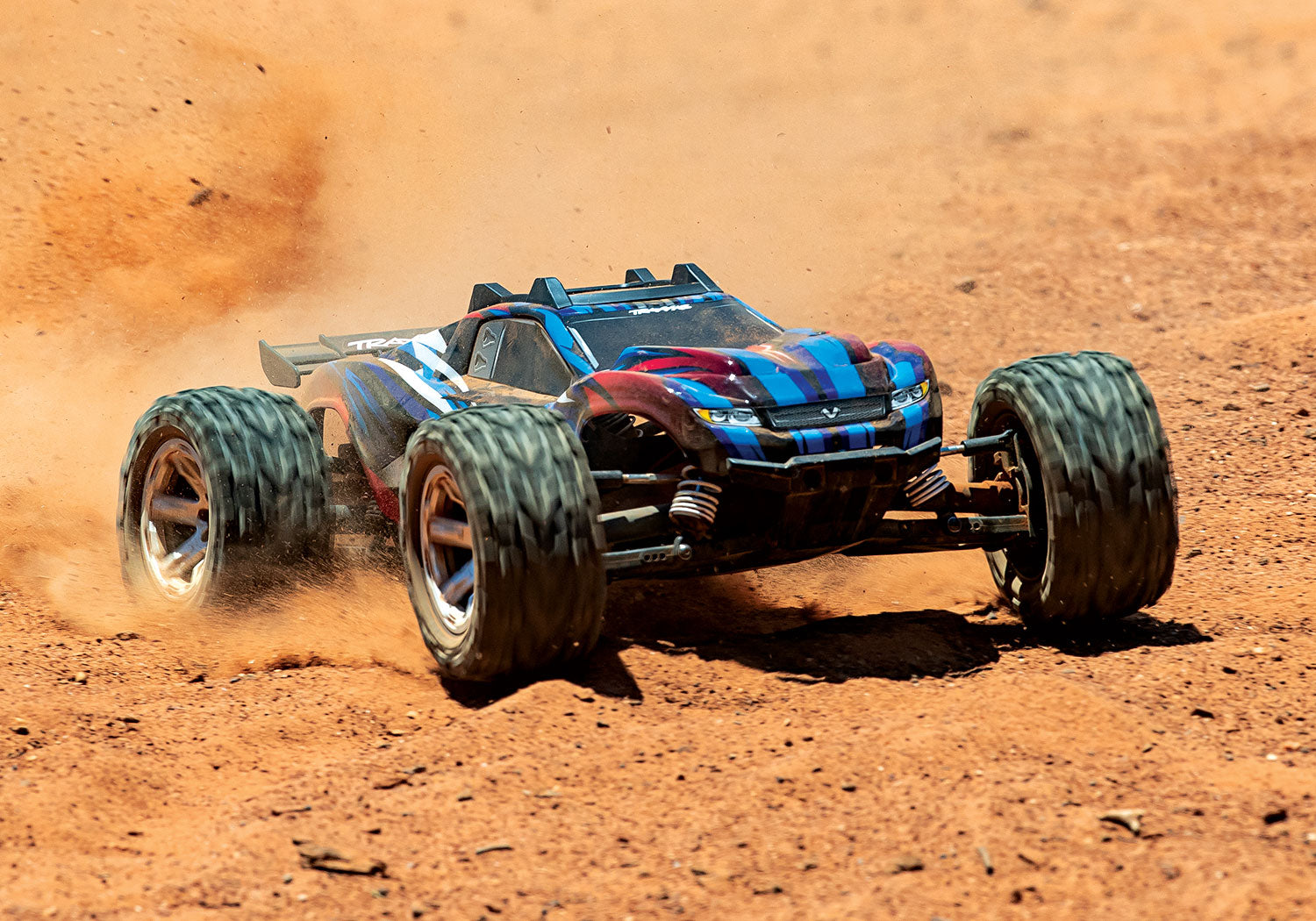 Traxxas Rustler 4X4 Vxl 1/10 Scale Brushless Truck Blue 67076-4