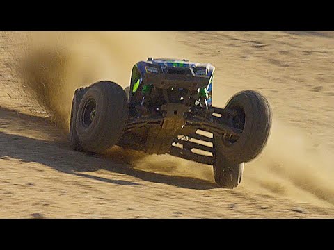 Traxxas Maxx 1/10Scale Monster Truck Orange 89086-4